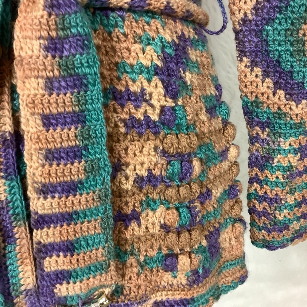 Vintage 70s Tan, Green Blue & Purple Belted Crochet Cardigan Sweater S - Picture 2 of 6